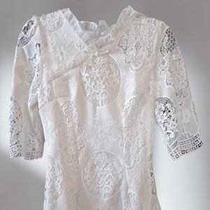 Ivory Lace Mini dress with V-neck, S